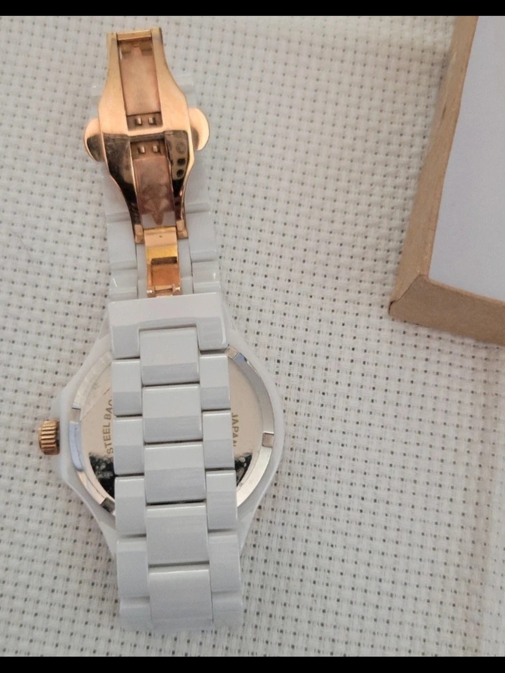 Isaac Mizrahi White and Rose Gold Crystal Accent Women's Watch - Picture 4 of 5